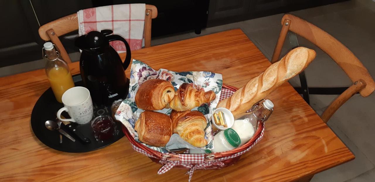 Le Hameau Bed & Breakfast Duneau Exterior photo